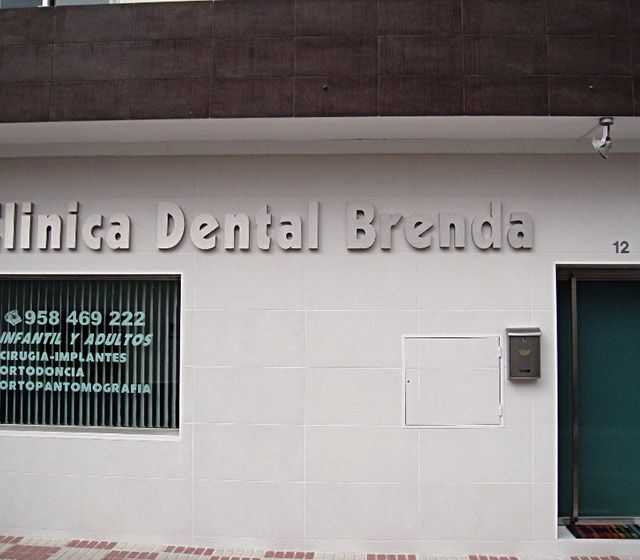 Clínica Dental Brenda Ramírez Campos fachada de clínica